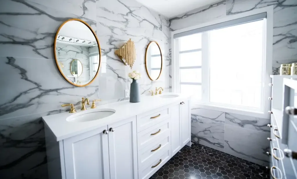 Vintage Revival Blending Retro Charm with Modern Amenities in Your Bathroom